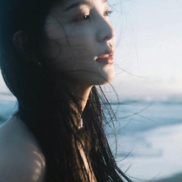 罗西与莫妮卡之骊靬情